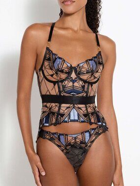 Bordelle Cubism Basque